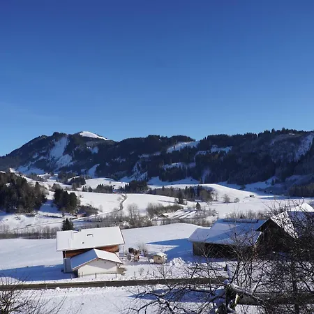 Fewo Bergzeit Auf 1000 M Hoehe Mit Balkon, Parkplatz, Wlan, Kueche Wertach Exterior photo