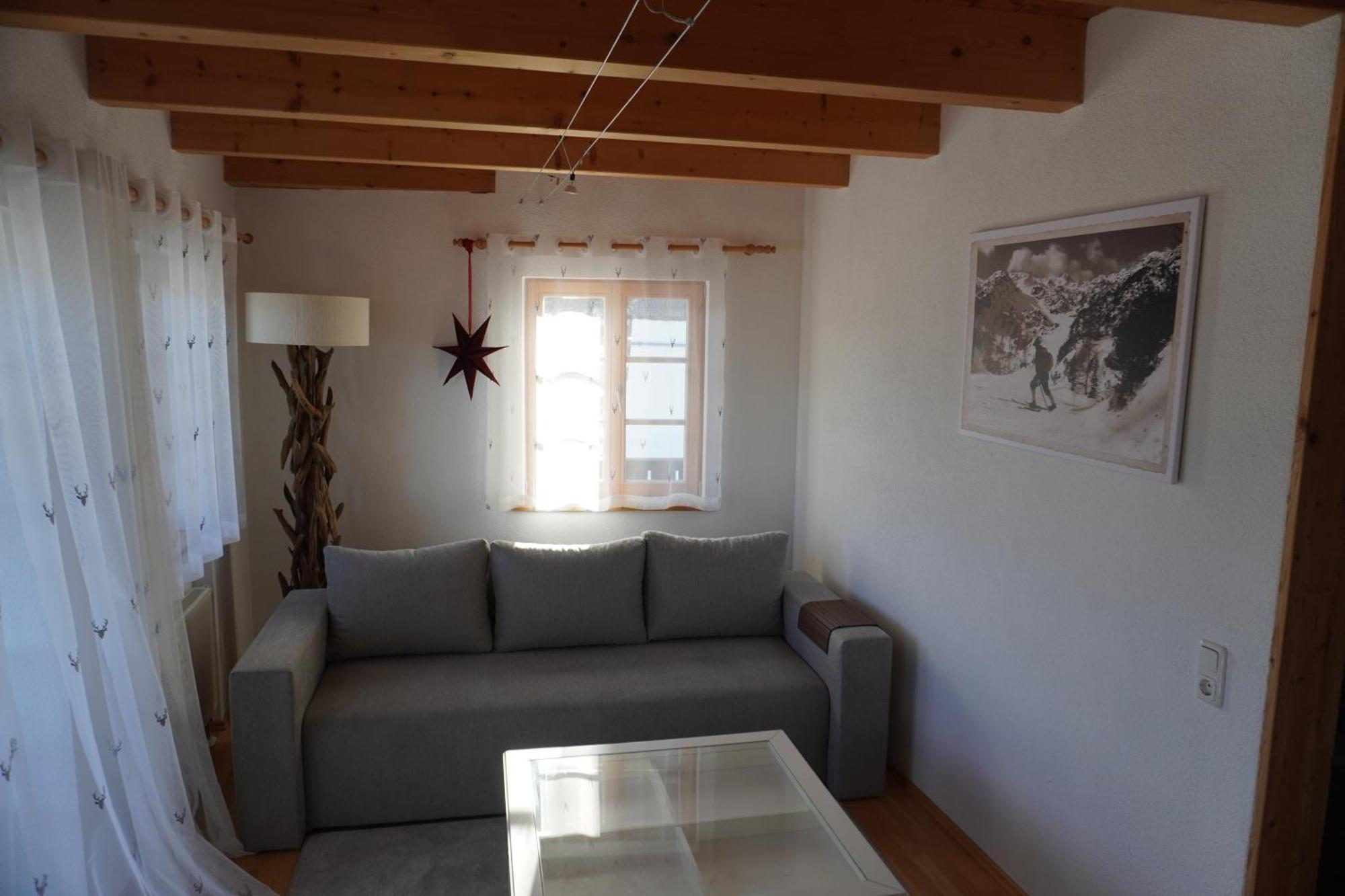 Bergzeit Auf 1000 M Hoehe Mit Balkon, Parkplatz, Wlan, Kueche Apartment