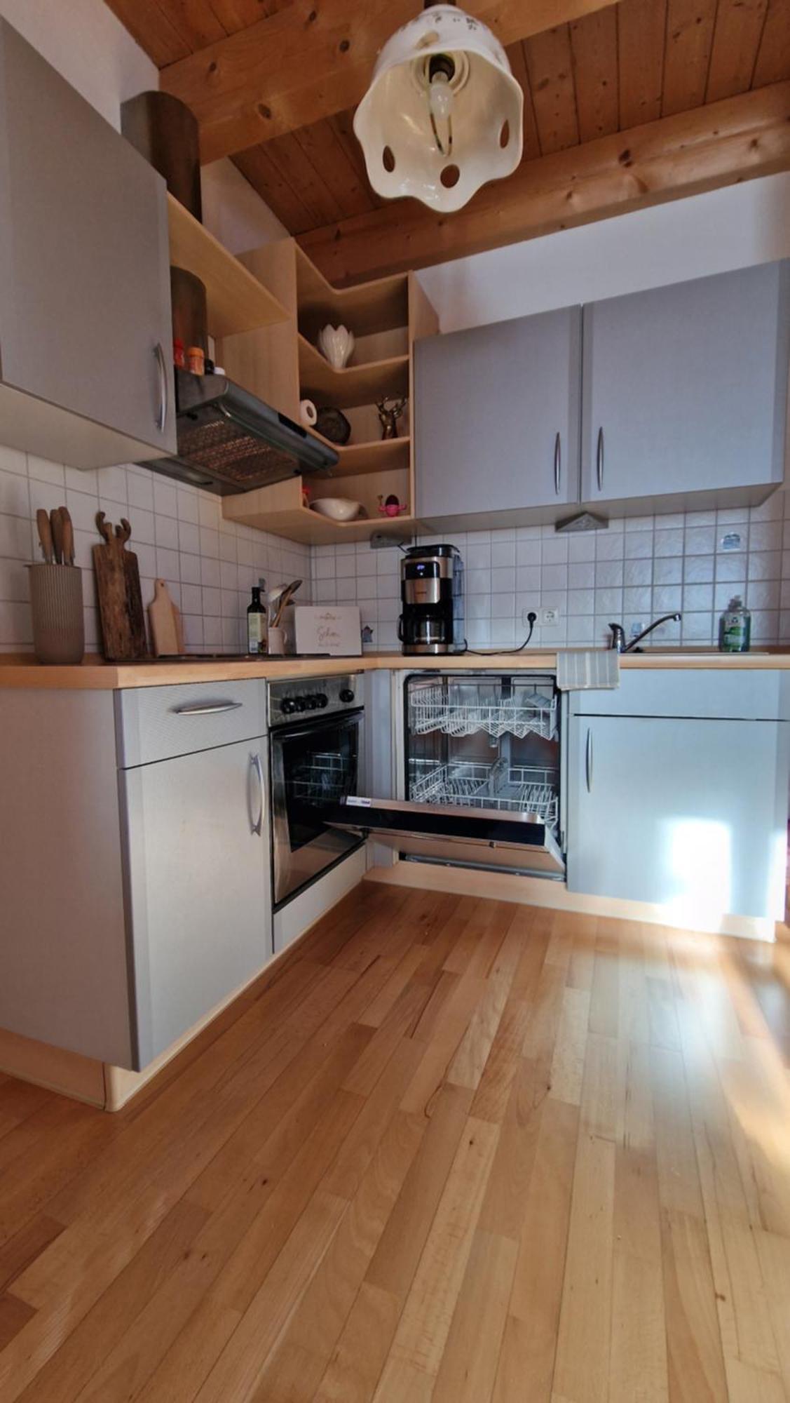 Apartment Bergzeit Auf 1000 M Hoehe Mit Balkon, Parkplatz, Wlan, Kueche
